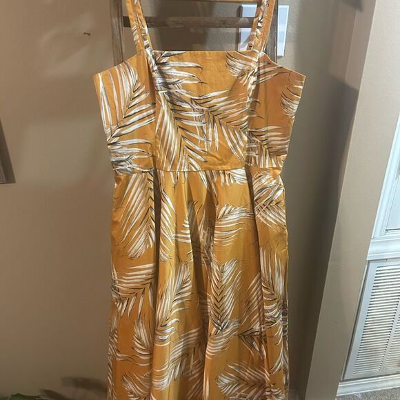 Palm-Print Midi Dress White House Black Market - Picture 3 of 15